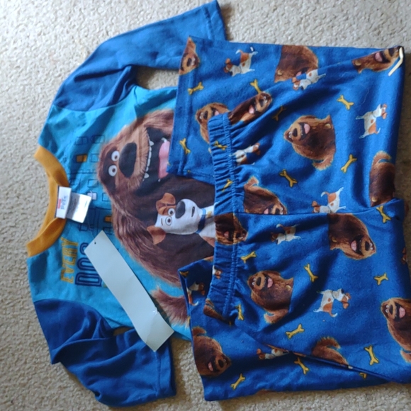 Boys PJ set 2T - Picture 3 of 4